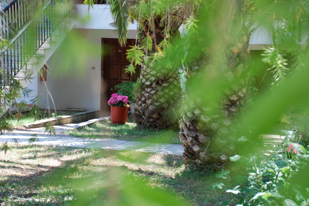 Santa Catalina Apartment Kalyves Polygyrou Ngoại thất bức ảnh